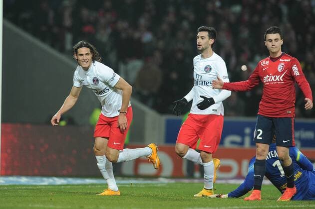 Aktuell Fußball, Frankreich, Ligue 1, OSC Lille - Paris St. Germain joie Edinson Cavani apres son but - Javier pastore (PSG) Lille OSC (LOSC) - Paris St. Germain (PSG) - Ligue 1 - 03 12 2014 N.LeGouic FEPx 