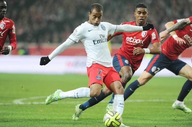 Franck Beria (Lille) Lucas Moura (PSG) Lille OSC (LOSC) - Paris St. Germain (PSG) - Ligue 1 - 03 12 2014 N.LeGouic FEPx 