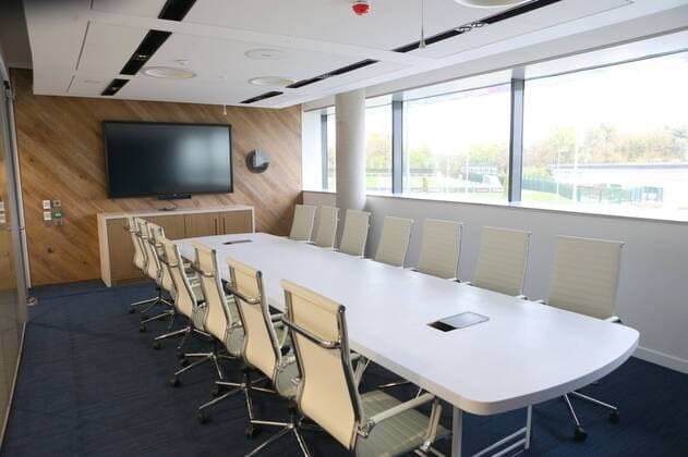 Aktuell Fußball, England, Premier League, Manchester City eröffnet Fußball-Akademie The First team meeting room at the newly opened City Football Academy - Etihad Campus - Manchester - England - 8th December 2014 - Picture Pool Sportimage EDITORIAL USE ONLY. No use with unauthorised audio, video, data, fixture lists, club league logos or live services. Online in-match use limited to 120 images, no video emulation. No use in betting, games or single club league player publications.