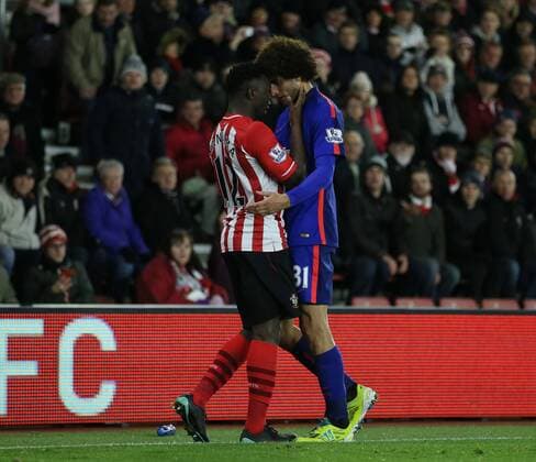 Southampton s Victor Wanyama tussles with Manchester United ManU s Marouane Fellaini Barclays Premier League- Southampton vs Manchester United - St Mary s Stadium - England - 8th December 2014 - Picture DavidKlein Sportimage EDITORIAL USE ONLY. No use with unauthorised audio, video, data, fixture lists, club league logos or live services. Online in-match use limited to 120 images, no video emulation. No use in betting, games or single club league player publications.