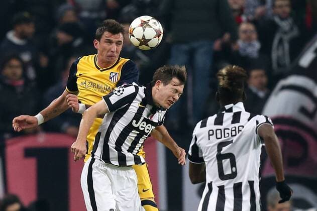 Stephan Lichtsteiner Juventus, Mario Mandzukic Atletico Madrid, Champions League, Juventus Turin - Atletico Madrid marcoxbertorello
