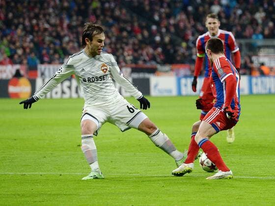 10.12.2014, xjhx, Fussball Champions League, FC Bayern Muenchen - ZSKA Moskau, v.l.Bibras Natcho (ZSKA Moskau), Franck Ribery (FC Bayern Muenchen) foul elfmeter