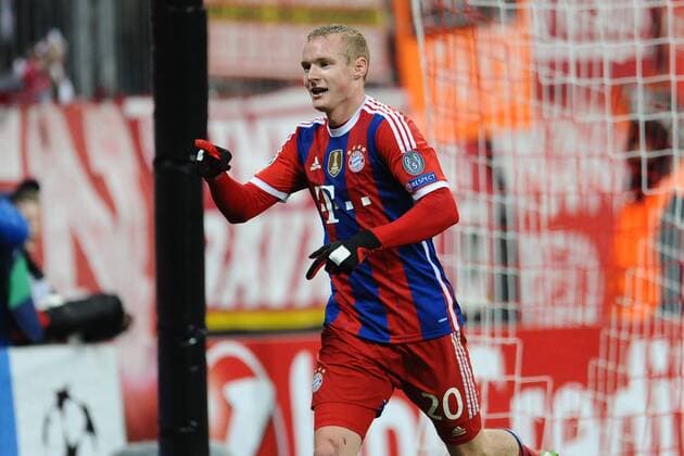 Fußball Champions League Gruppenphase 6.Spieltag Bayern München - ZSKA Moskau am 10.12.2014 in der Allianz Arena in München Torjubel zum 2:0 durch Sebastian Rode ( München )