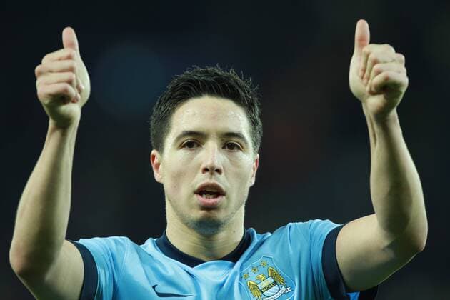 Aktuell Fußball, England, Premier League, Leicester City - Manchester City Leicester City v Manchester City . . Leicester, UK . . 13.12.2014 Samir Nasri (MC) gives a thumbs up at the end. 