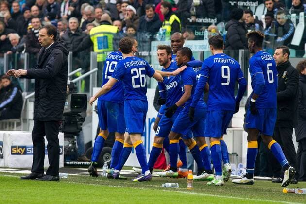 Aktuell Fußball, Italien - Serie A, Juventus Turin - Sampdoria Genua Dec. 14, 2014 - Turin, Italy - Juventus defender Patrice Evra (33) celebrates with his teammates after scoring his goal during the Serie A football match n.15 JUVENTUS - SAMPDORIA on 14 12 14 at the Juventus Stadium in Turin, Italy. Soccer, Serie A: Juventus v Sampdoria  - ZUMAn230