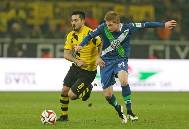 17.12.2014, Fussball 1.Bundesliga 2014 2015, 16.Spieltag, Borussia Dortmund - VfL Wolfsburg, im Signal-Iduna-Park-Stadion Dortmund. v.l. Ilkay Gündogan (Dortmund) gegen Kevin de Bruyne (Wolfsburg) 