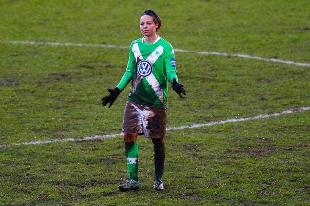 Vanessa Bernauer (VfL Wolfsburg) - DFB Pokal Viertelfinale Saison 2014-2015 VfL Wolfsburg vs. SC Sand im Stadion am Elsterwg in Wolfsburg - Freisteller,Aktion,Deutschland, Fußball, Frau,Frauen,20.12.2014