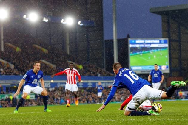 26.12.2014. Liverpool, England. Premier League. FC Everton - Stoke City . Stoke City forward Bojan Krkic is fouled by Everton midfielder James McCarthy to concede a penalty xPaulxKeevilx  ActionPlus11584918