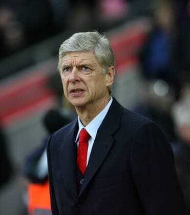 Football - 2014 2015 Premier League - Southampton vs. Arsenal Arsenal Manager Arsene Wenger at St Mary s Stadium Southampton Colorsport Shaun Boggust 