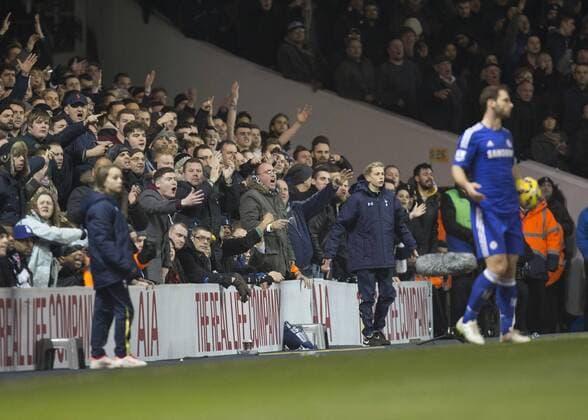 01.01.2015. London, England. Barclays Premier League. Tottenham versus Chelsea. Tottenham fans are unhappy after some referee decision which they disagree with. xNigelxCookex  ActionPlus11585910
