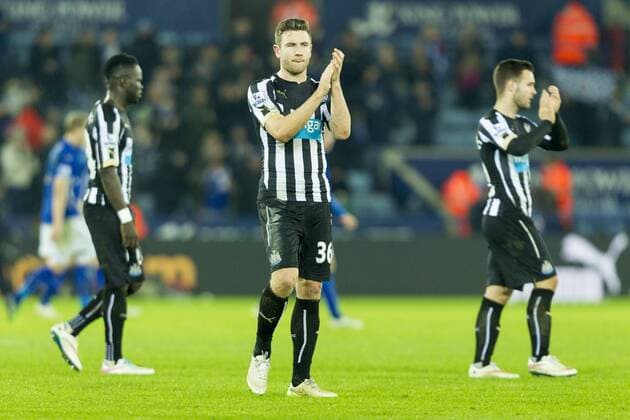 03.01.2015. Leicester, England. FA Cup 3rd Round. Leicester versus Newcastle United. Adam Campbell (Newcastle United) applauds the Newcastle United fans but they are booed off the field. xGrahamxWilsonx  ActionPlus11586509