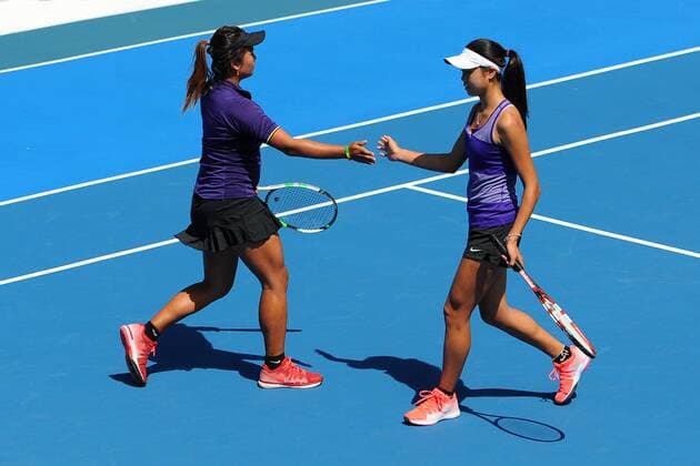06.01.2015. Auckland, New Zealand. ASB Classic WTA Tennis Damen International. L-R New zealand players Katherine Westburyon and Rosie Cheng during their doubles match on Day 2 of the ASB Classic Women s International. xChrisxSymesx  ActionPlus11587405