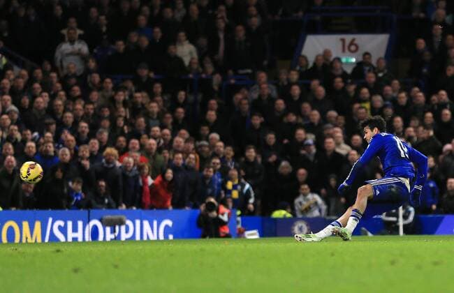 Aktuell Fußball, England, Premier League, FC Chelsea - Newcastle United Chelsea s Diego Costa scoring his sides second goal Premier League - Chelsea vs Newcastle United - Stamford Bridge - England - 10th January 2015 - Picture David Klein Sportimage EDITORIAL USE ONLY. No use with unauthorised audio, video, data, fixture lists, club league logos or live services. Online in-match use limited to 120 images, no video emulation. No use in betting, games or single club league player publications.