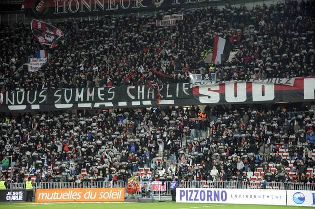 Fans von Nice erinnern an die Opfer der Terroranschläge von Paris FOOTBALL : OGC Nice - Ligue 1 - 10 01 2015 FEP Panoramic 