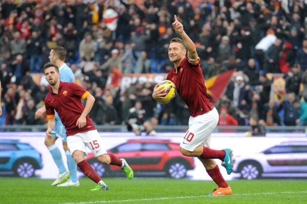 Esultanza Gol Francesco Totti Roma . Goal celebration 1-2 Roma Serie A AS Rom - Lazio Rom andreaxstaccioli