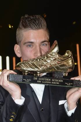 - LINT, BELGIUM: Anderlecht s Dennis Praet kisses his trophy after winning the 61th edition of the Golden Shoe award ceremony, Wednesday 14 January 2015, in Lint. The Golden Shoe (Gouden Schoen Soulier d Or) is an award for the best soccer player of the Belgian Jupiler Pro League championship during the calender year 2014. DIRKxWAEM  x04538258x