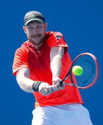 Australian Open 2015, Melbourne Park,ITF Grand Slam Tennis Tournament,Matthias Bachinger (GER),Aktion,Einzelbild, Halbkoerper,Hochformat,