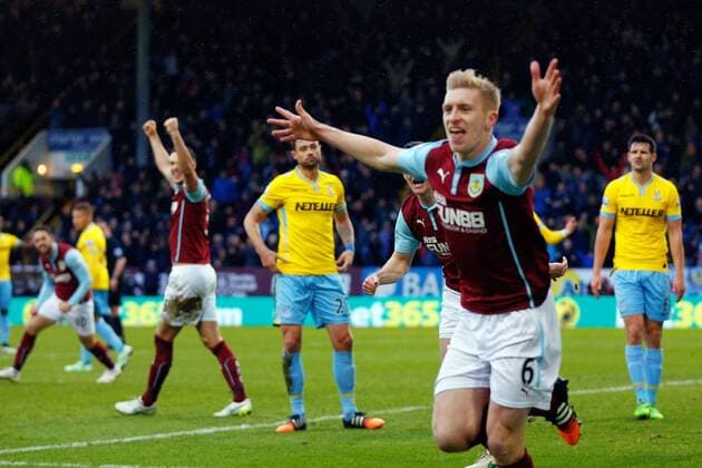17.01.2015. Burnley, England. Barclays Premier League. Burnley versus Crystal Palace. Burnley defender Ben Mee celebrates scoring his teams first goal (1-0) xPaulxKeevilx  ActionPlus11589955
