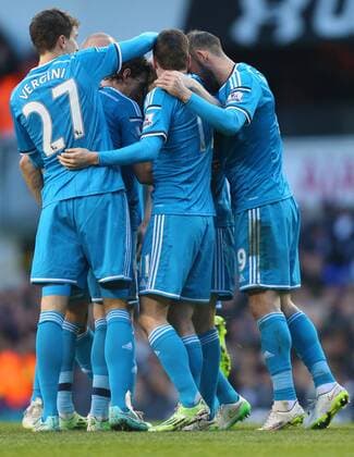 17.01.2015. London, England. Barclays Premier League. Tottenham Hotspur versus Sunderland. Sunderland midfielder Sebastian Larsson (7) celebrates his goal from a free kick in the 31st minute xChakirxDahmanix  ActionPlus11589973
