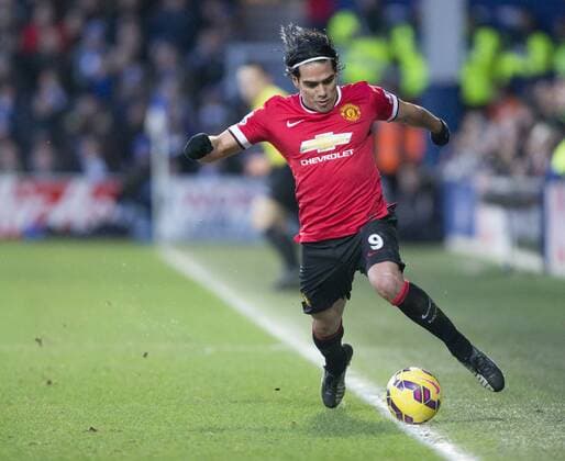 17.01.2015. London, England. Barclays Premier League. Queens Park Rangers versus Manchester United ManU Manchester United s Radamel Falcao keeps the ball in on the touchline. xNigelxCookex  ActionPlus11590053