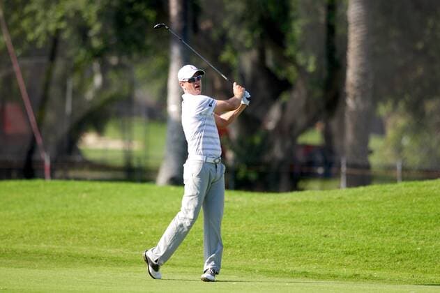 January 17, 2015 - Honolulu, Hawaii: Zach Johnson hits his approach shot on the 9th hole during the third round of the Sony Open at Waialae Country Club in Honolulu, Hawaii. PGA Golf Herren Golf: Sony Open JAN17 - ZUMAc04_