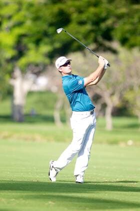 January 17, 2015 - Honolulu, Hawaii: Kevin Streelman hits his approach shot on the 8th hole during the third round of the Sony Open at Waialae Country Club in Honolulu, Hawaii. PGA Golf Herren Golf: Sony Open JAN17 - ZUMAc04_