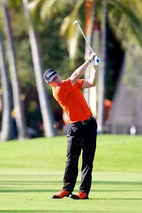January 17, 2015 - Honolulu, Hawaii: Morgan Hoffmann hits his approach shot on the 9th hole during the third round of the Sony Open at Waialae Country Club in Honolulu, Hawaii. PGA Golf Herren Golf: Sony Open JAN17 - ZUMAc04_