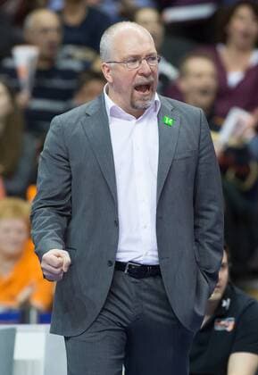 Berlin, Deutschland, 18.01.2015: DVL Volleyball Bundesliga Saison 2014 2015 - BR Volleys - VfB Friedrichshafen. Trainer Mark Lebedew (BR Volleys) jubelt