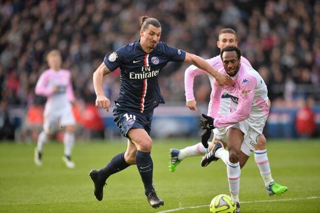 Zlatan Ibrahimovic (psg) - Kassim Abdallah (etg) FOOTBALL : Paris SG (PSG, Paris Saint Germain) vs Evian Thonon Gaillard FC - Ligue 1 - 18 01 2015 AnthonyBIBARD FEP Panoramic 