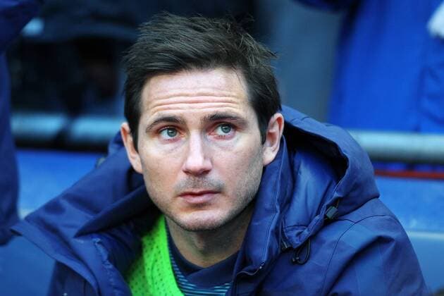 18.01.2015. Manchester, England. Barclays Premier League. Manchester City versus Arsenal. Manchester City midfielder Frank Lampard sits on the bench xPaulxKeevilx  ActionPlus11590658