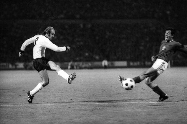 Horst Köppel (BR Deutschland) im Länderspiel gegen Mexiko