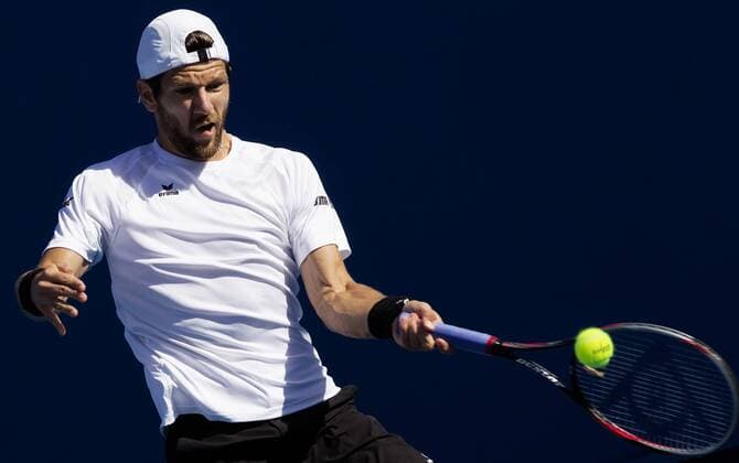 TENNIS - ATP Tennis Herren Australian Open 2015 MELBOURNE,AUSTRALIA,19.JAN.15 - TENNIS - ATP World Tour, Grand Slam, Australian Open. Image shows Juergen Melzer (AUT).