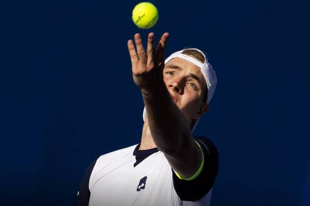 TENNIS - ATP Tennis Herren Australian Open 2015 MELBOURNE,AUSTRALIA,19.JAN.15 - TENNIS - ATP World Tour, Grand Slam, Australian Open. Image shows Jan-Lennard Struff (GER).