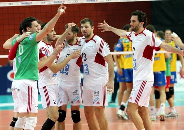 Volleyball. Champions League. SK Posojilnica Aich Dob gegen VfB Friedrichshafen. Jubel (Friedrichshafen). Klagenfurt, 21.1.2015.