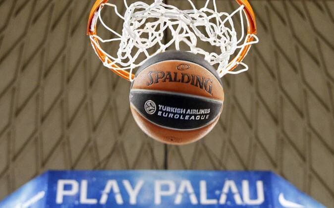 Jan. 23, 2015 - Barcelona - Spalding ball - Top 16 of the Euroleague Basketball, played at the Palau Blaugrana, on January 23, 2015. Turkish Airlines Euroleague Top 16  - ZUMAn230