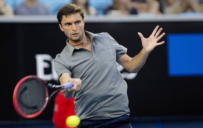 TENNIS - ATP Tennis Herren Australian Open 2015 MELBOURNE,AUSTRALIA,24.JAN.15 - TENNIS - ATP World Tour, Grand Slam, Australian Open. Image shows Gilles Simon (FRA).