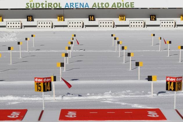 BIATHLON - IBU WC Antholz - Südtirol Arena Alto Adige - ANTHOLZ,ITALY,24.JAN.15 - BIATHLON - IBU World Cup, 12,5 km persuit, men. Image shows the shooting range.