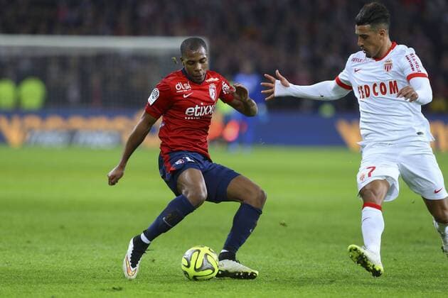 Djibril Sidibe (Lille) vs Nabil Dirar (Monaco) FOOTBALL : Lille vs Monaco - Ligue 1 - 24 01 2015 - GwendolineLeGoff Panoramic 