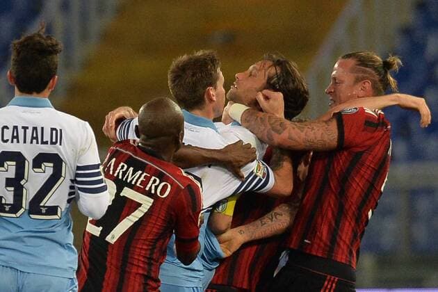Philippe Mexes Milan , Stefano Mauri Lazio. Serie A Lazio Rom - Milan AC Foto AntoniettaxBaldassarre Insidefoto AntoniettaxBaldassarre
