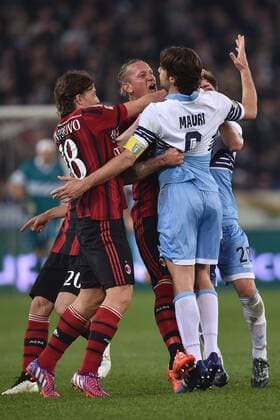 Philippe Mexes Milan argues with Stefano Mauri Lazio - Serie A Lazio Rom - Milan AC - Foto AndreaxStaccioli Insidefoto andreaxstaccioli