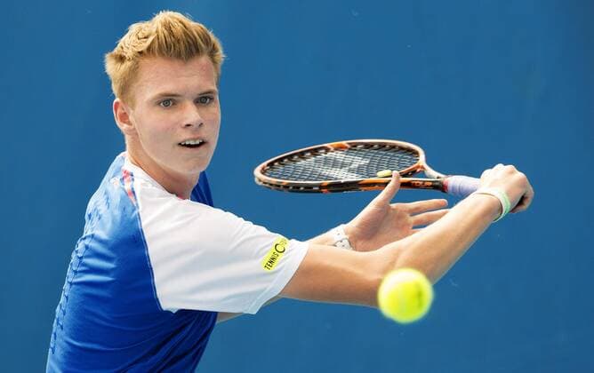 TENNIS - ATP Tennis Herren Australian Open 2015 MELBOURNE,AUSTRALIA,25.JAN.15 - TENNIS - ATP World Tour, Grand Slam, Australian Open, juniors. Image shows Louis Wessels (GER).