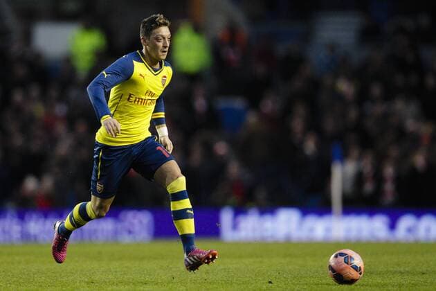 25.01.2015. Brighton, England. FA Cup 4th Round. Brighton and Hove Albion vs Arsenal FC. Arsenal s Mesut Ã–zil back in action xCraigxMercerx  ActionPlus11592544