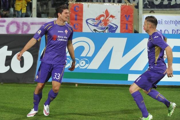 Florenz, Serie A - ACF Fiorentina (AC Florenz) vs AS Rom: Torjubel Mario GOMEZ und Joaquin -  xItalyxPhotox