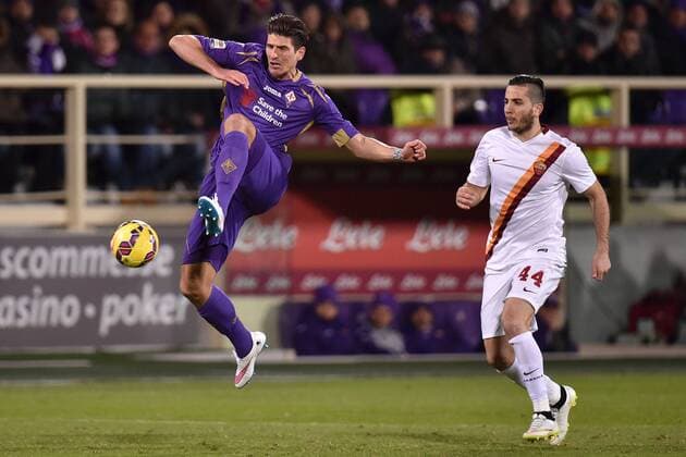 Mario Gomez Fiorentina. Kostas Manolas Roma Firenze 25-01-2015 Stadio Artemio Franchi, Football Calcio Serie A ACF Fiorentina (AC Florenz) - AS Roma. andreaxstaccioli