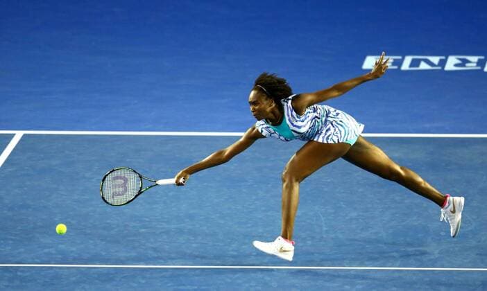 MELBOURNE, AUSTRALIA - JANUARY 26: Venus Williams of the United States returns a shot during day eight of the 2015 Australian Open at Melbourne Park on January 26, 2015 in Melbourne, Australia.  CFP462339992 