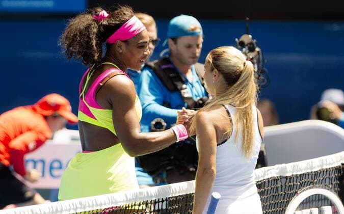 TENNIS - WTA Tennis Damen Australian Open 2015 MELBOURNE,AUSTRALIA,28.JAN.15 - TENNIS - WTA Tour, Grand Slam, Australian Open. Image shows Serena Williams (USA) and Dominika Cibulkova (SVK).