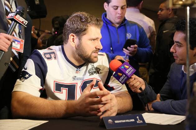 Aktuell American Football, NFL, Super Bowl XLIX, Media Day OT Sebastian Vollmer (Patriots) - Super Bowl XLIX New England Patriots Team-PK, Sheraton Arizona Grand Hotel
