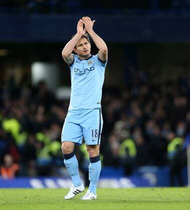 Manchester City s Frank Lampard applauds the Chelsea fans Barclays Premier League - Chelsea FC London - Manchester City - Stamford Bridge - England - 31st January 2015 - EDITORIAL USE ONLY. No use with unauthorised audio, video, data, fixture lists, club league logos or live services. Online in-match use limited to 120 images, no video emulation. No use in betting, games or single club league player publications.