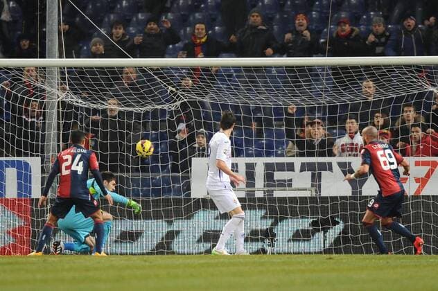 Serie A, CFC Genua 1893 FC - AC Florenz (ACF Fiorentina) l autogol del portiere della Fiorenitna Anton Ciprian Tatarusanu sul tiro di Stefano Sturaro xHOCHxZWEIx xItalyxPhotoxPressx 