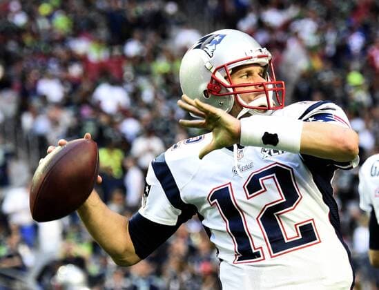 New England Patriots QB Tom Brady throws the football during warm ups to play the Seattle Seahawks in Super Bowl XLIX at University of Phoenix Stadium in Glendale, Arizona, February 1, 2015.  SBP20150201026 KEVINxDIETSCH